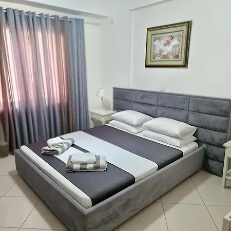 Lejlighed Apartments Saranda *